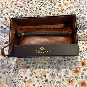 NIB Patricia Nash Cognac Wristlet